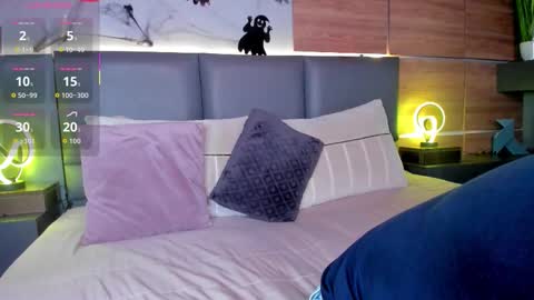 Stone Lee  online show from 11.01.25