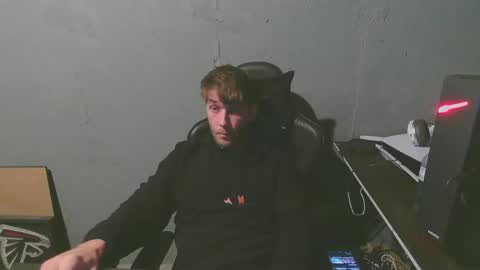 Snapshot of stonedpanda77 chatting on 12.23.24 stonedpanda77 online show from 12.23.24