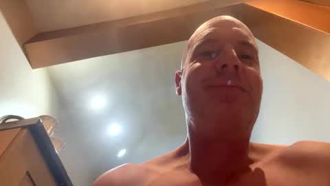 Snapshot of stoodley22 chatting on 10.13.25 Stoodley22 online show from 10.13.25