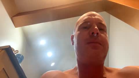 Snapshot of stoodley22 chatting on 10.15.25 Stoodley22 online show from 10.15.25