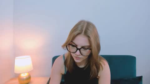 Snapshot of stormigold chatting on 03.16.26 Stormi online show from 03.16.26