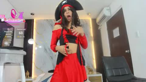 stormluna_22 online show from 10.31.25