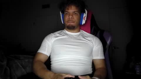 Snapshot of str8dj chatting on 10.05.25 Dj online show from 10.05.25