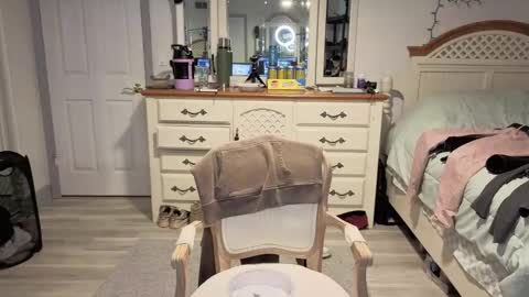 str8whiteboy21 online show from 02.05.26