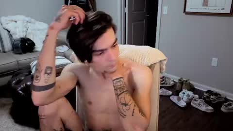 Snapshot of str8whiteboy21 chatting on 06.10.26 str8whiteboy21 online show from 06.10.26