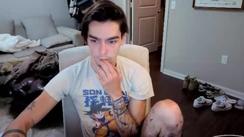 Snapshot of str8whiteboy21 chatting on 06.12.26 str8whiteboy21 online show from 06.12.26