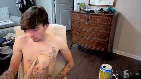 Snapshot of str8whiteboy21 chatting on 06.15.26 str8whiteboy21 online show from 06.15.26