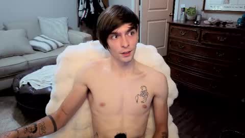 Snapshot of str8whiteboy21 chatting on 06.17.26 str8whiteboy21 online show from 06.17.26