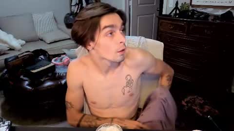 str8whiteboy21 online show from 06.27.26