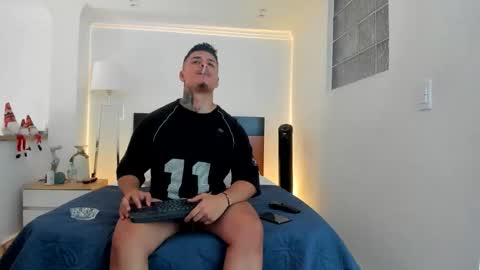 straight__friends online show from 11.22.25