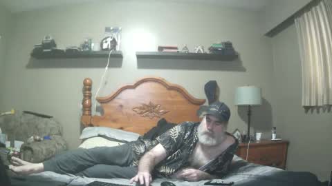 Straightbear4you online show from 02.19.25