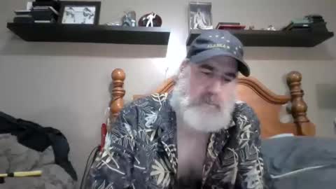 Straightbear4you online show from 09.13.25
