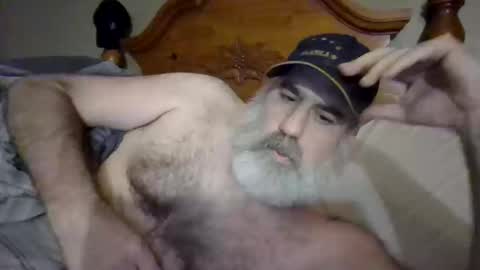 Straightbear4you online show from 10.19.25