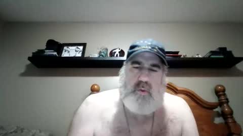 Straightbear4you online show from 02.12.26