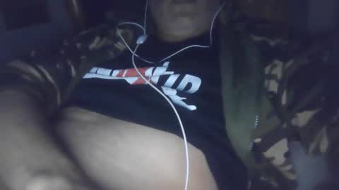 Snapshot of straightguy2024 chatting on 11.10.25 StraightGuy online show from 11.10.25