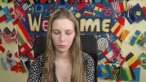 Snapshot of stranger_giirl chatting on 05.06.26 Amalia online show from 05.06.26