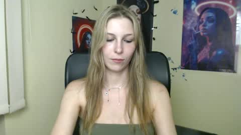 Snapshot of stranger_giirl chatting on 06.24.26 Amalia online show from 06.24.26