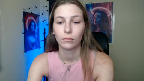 Snapshot of stranger_giirl chatting on 07.22.26 Amalia online show from 07.22.26