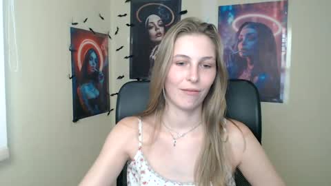 Snapshot of stranger_giirl chatting on 07.27.26 Amalia online show from 07.27.26