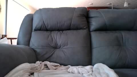 Snapshot of strangeratnight87 chatting on 01.08.26 strangeratnight87 online show from 01.08.26