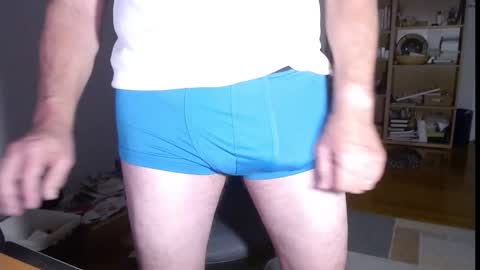 Snapshot of stratsh00ter chatting on 10.08.25 stratsh00ter online show from 10.08.25