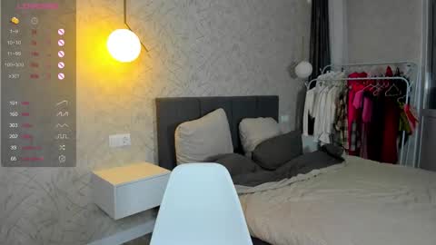 Laura online show from 12.02.25