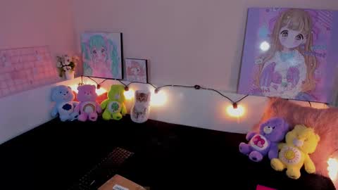 Snapshot of strawberry_kitty_ chatting on 11.24.25 strawberry_kitty_ online show from 11.24.25