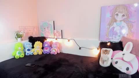 Snapshot of strawberry_kitty_ chatting on 12.15.25 strawberry_kitty_ online show from 12.15.25