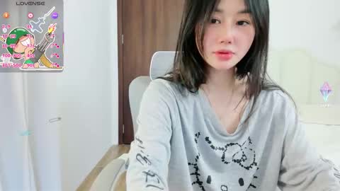 strawberry_loveee online show from 02.11.26