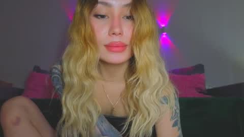 Tati and Lola online show from 04.27.26