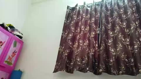 strip_couple_love1 online show from 09.25.25