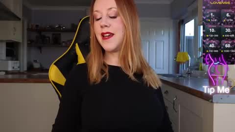 Amorina online show from 02.05.25