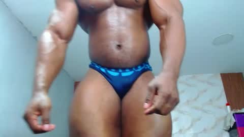 Snapshot of strong_george1 chatting on 01.25.25 strong_george1 online show from 01.25.25