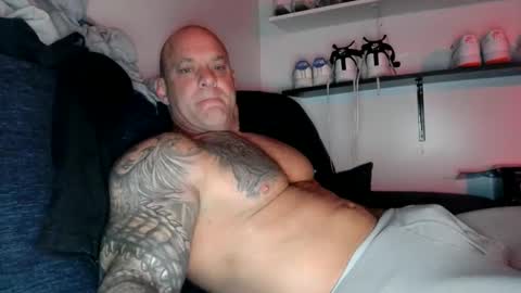 Snapshot of strongandhard073 chatting on 12.08.24 StrongAndHard online show from 12.08.24