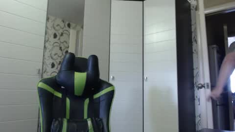 Alex online show from 10.16.25