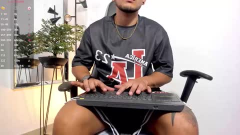 Snapshot of stud_samuel chatting on 09.16.25 Samuel online show from 09.16.25