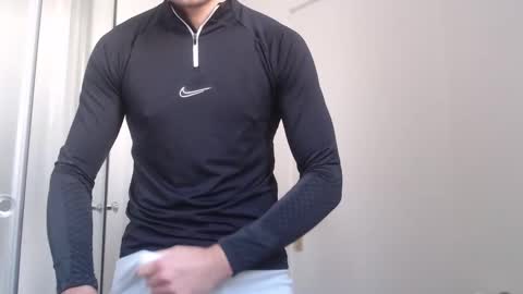 Stud From Paris online show from 01.06.26
