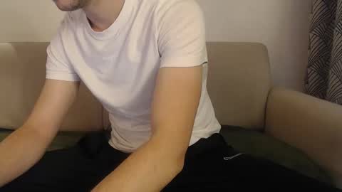 Stud From Paris online show from 05.17.26