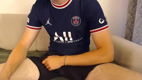 Stud From Paris online show from 05.30.26