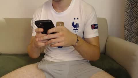 Snapshot of studfromparis chatting on 07.01.26 Stud From Paris online show from 07.01.26