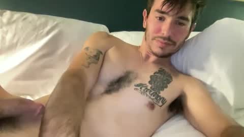 Snapshot of studleydooright420 chatting on 10.03.25 studleydooright420 online show from 10.03.25