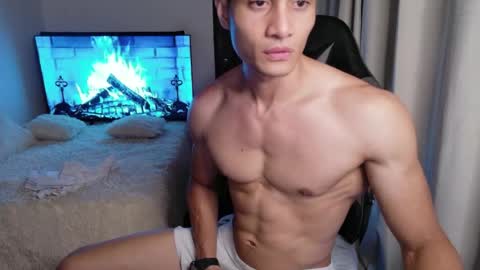 Snapshot of stylishman01 chatting on 05.12.26 stylish man online show from 05.12.26