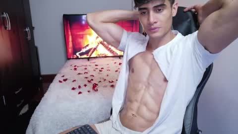 Snapshot of stylishman01 chatting on 05.21.26 stylish man online show from 05.21.26