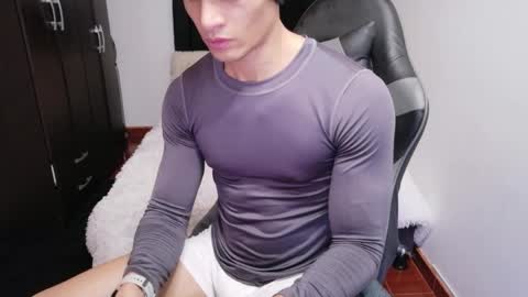 Snapshot of stylishman01 chatting on 05.25.26 stylish man online show from 05.25.26