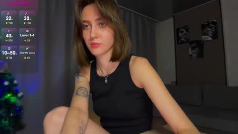 Snapshot of su_11111 chatting on 12.23.25 LINA online show from 12.23.25