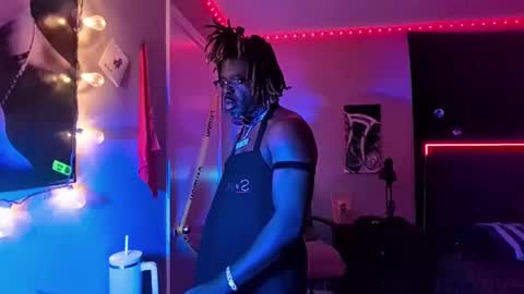 Snapshot of suavechocolatecity chatting on 11.22.25 Hot Chocolate online show from 11.22.25