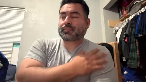 Snapshot of suavecito67 chatting on 02.14.25 suavecito67 online show from 02.14.25