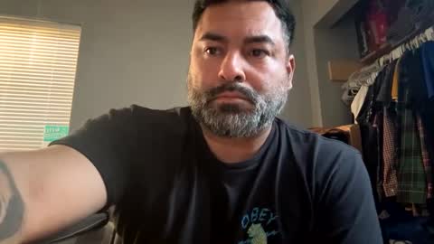 Snapshot of suavecito67 chatting on 02.27.25 suavecito67 online show from 02.27.25