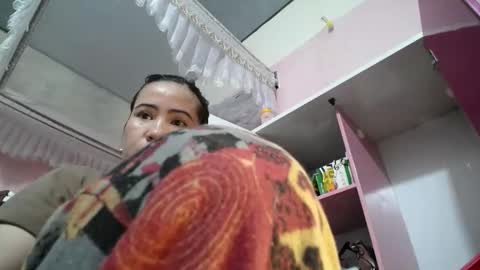 Snapshot of subeozz chatting on 12.17.25 subeozz online show from 12.17.25