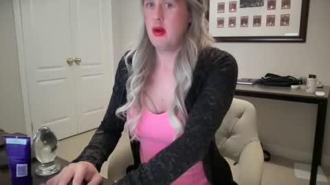 Sissy Isabella online show from 05.28.26